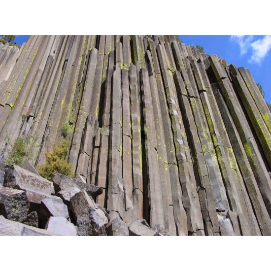Piedra de basalto para jardinería.