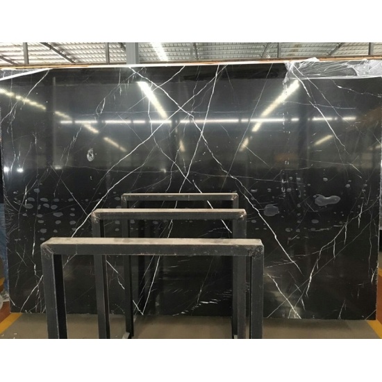 mármol nero margiua